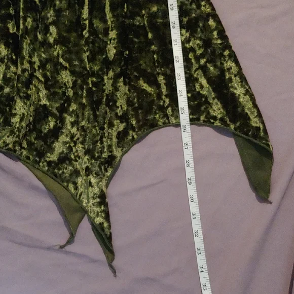 Green Velvet Long Sleeve Dress * Size M - Picture 7 of 11